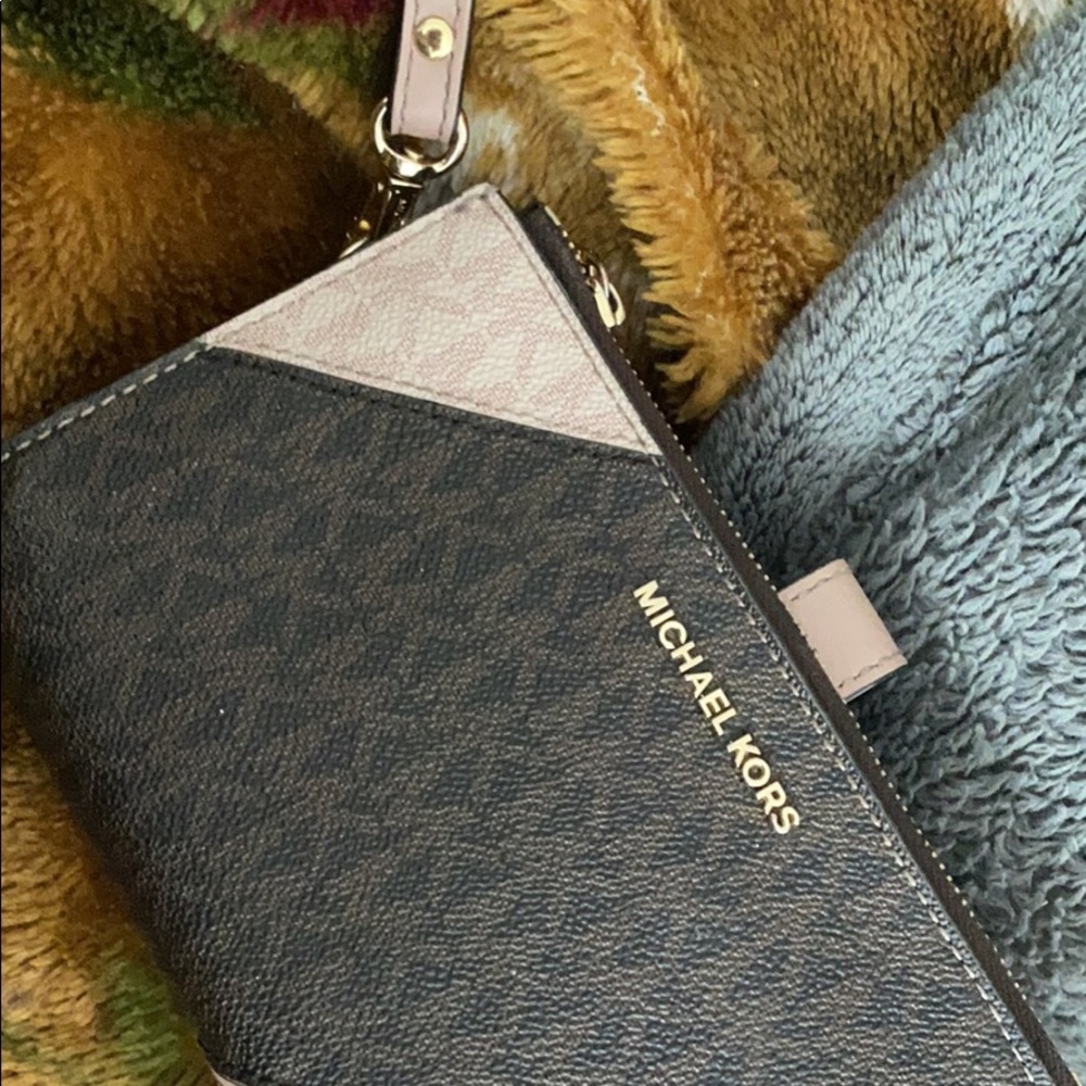 Michael Kors wallet